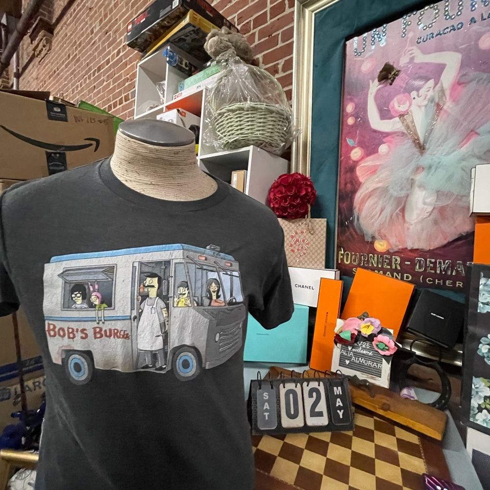 Bob's Burgers Ripple Junction Gray Graphic T-Shirt